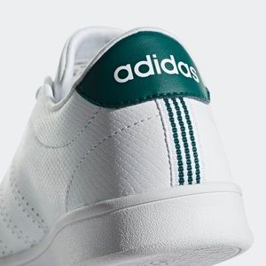 Adidas Advantage Clean QT Sneakers